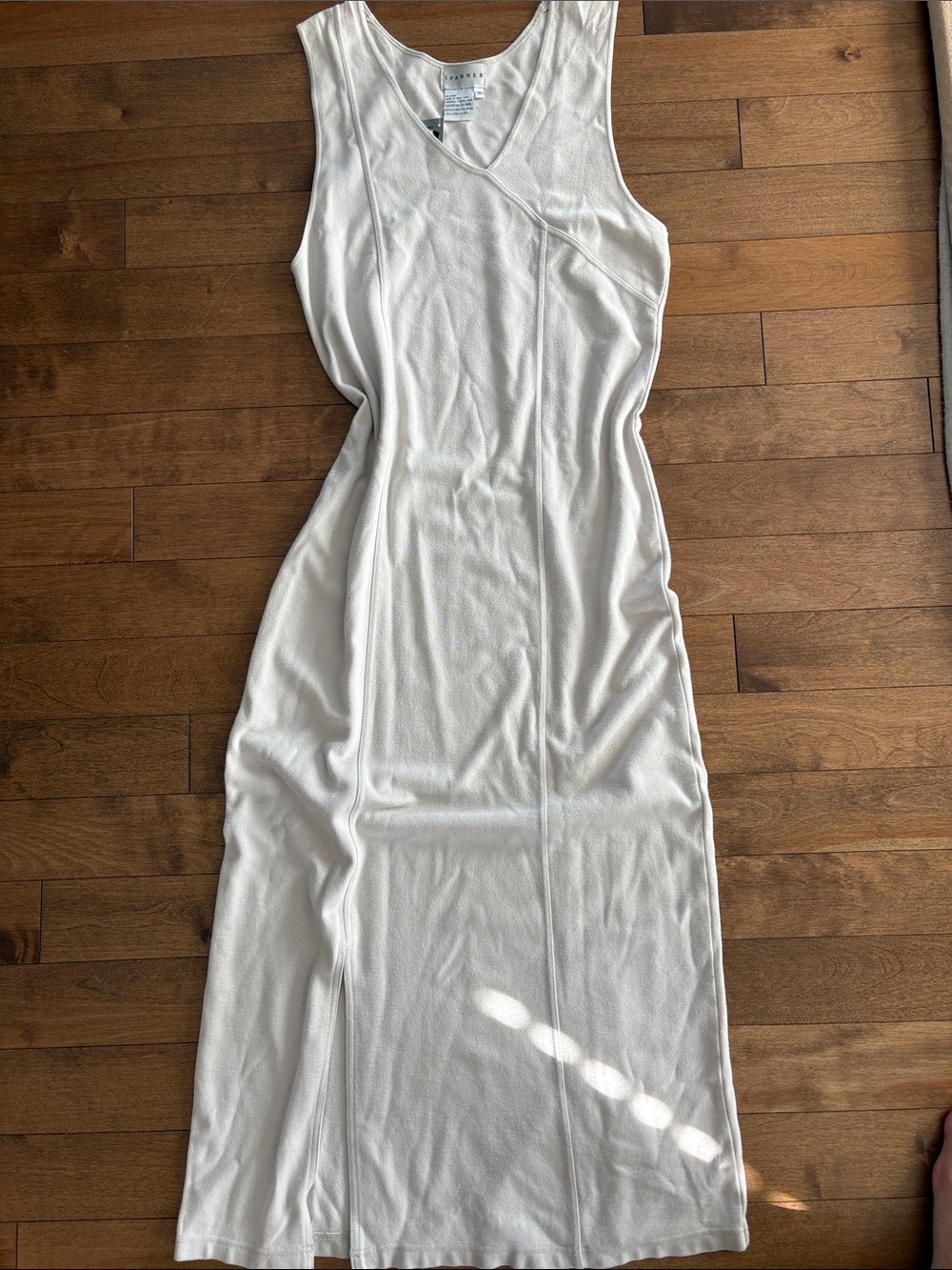 Vintage Sleeveless Off White Maxi Dress with Subtle Seams and Slit